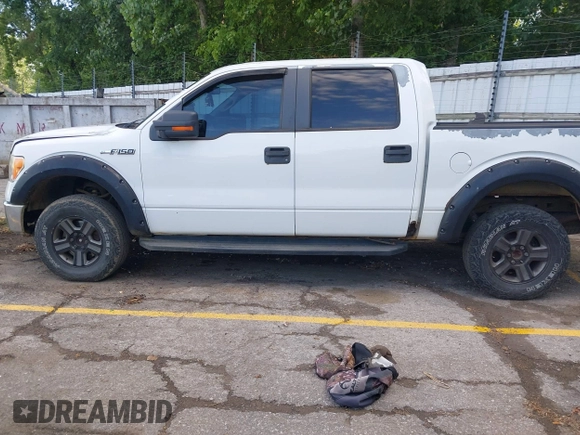 2010 Ford F-150 XL with VIN 1FTFW1EVXAKA89827, listed as a IAAI auction lot 42573342 with 205,504 mi miles and . Bid and sale history available at DreamBid. Image 14.