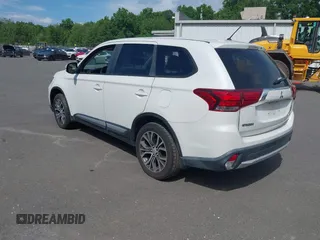 2016 Mitsubishi Outlander SE with VIN JA4AZ3A30GZ048604, listed as a IAAI auction lot 42682525 with Not provided miles and . Bid and sale history available at DreamBid. Image 3.