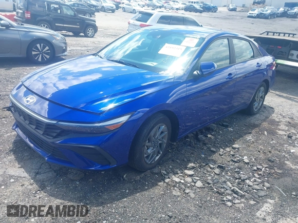 2024 Hyundai Elantra SEL with VIN KMHLM4DG4RU650273, listed as a IAAI auction lot 42192319 with 24,721 mi miles and . Bid and sale history available at DreamBid. Image 2.