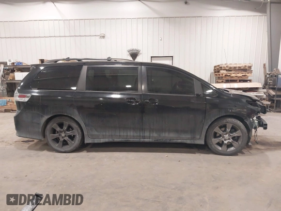 2011 Toyota Sienna SE with VIN 5TDXK3DC6BS112848, listed as a IAAI auction lot 41506859 with 298,533 mi miles. Bid and sale history available at carsss.com. Image 13.