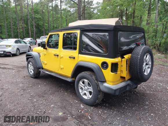 2019 Jeep Wrangler Unlimited Sport S z VIN 1C4HJXDNXKW565788, wystawiony jako IAAI lot #42265966 z przebiegiem 10 695 mil mil oraz . Historia ofert i sprzedaży dostępna na DreamBid. Obrazek 3.