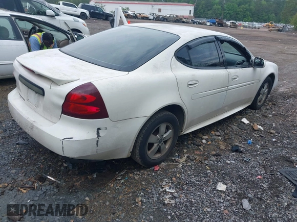2006 Pontiac Grand Prix with VIN 2G2WP552261230234, listed as a IAAI auction lot 42084562 with 147,639 mi miles. Bid and sale history available at carsss.com. Image 4.