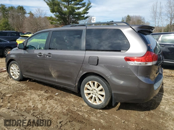 2011 Toyota Sienna XLE with VIN 5TDDK3DC1BS014880, listed as a Copart auction lot 49701135 with 0 mi miles and Clean Title. Bid and sale history available at carsss.com. Image 2.