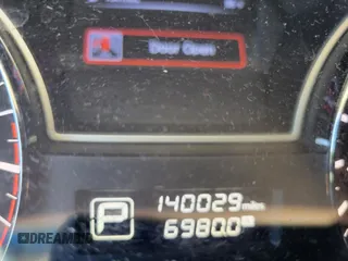2014 Nissan Pathfinder S z VIN 5N1AR2MNXEC650905, wystawiony jako IAAI lot #42340137 z przebiegiem 140 029 mil mil oraz . Historia ofert i sprzedaży dostępna na DreamBid. Obrazek 7.