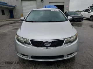 2013 Kia Forte SX с VIN KNAFW5A32D5701398, выставлен на аукционе Copart как лот 59786385 с пробегом 95 607 миль миль и Списание • Salvage title. История ставок и продаж доступна на DreamBid. Изображение 5.