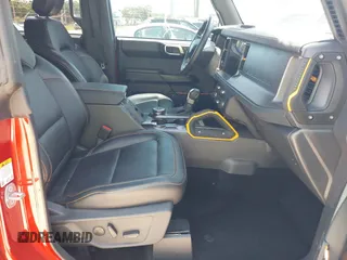 2024 Ford Bronco Badlands with VIN 1FMEE9BP0RLA41564, listed as a IAAI auction lot 42069579 with 3,681 mi miles and . Bid and sale history available at DreamBid. Image 5.