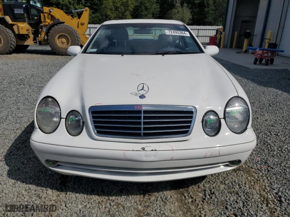 1999 Mercedes-Benz CLK-Class with VIN WDBLJ70G8XF077284, listed as a Copart auction lot 72495364 with 114,533 mi miles and Salvage Title. Bid and sale history available at carsss.com. Image 5.