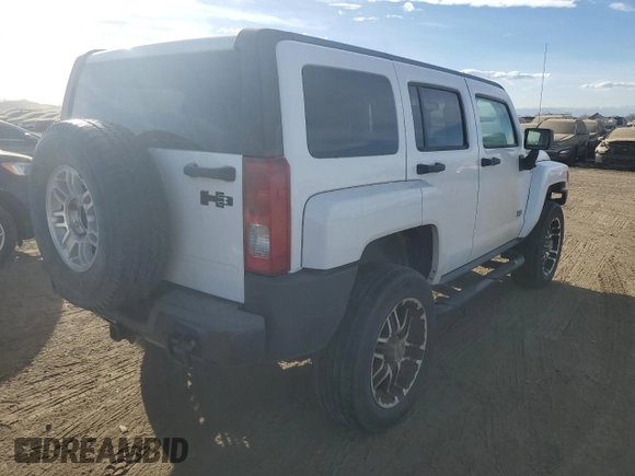 2007 Hummer H3 SUV with VIN 5GTDN13E178173112, listed as a Copart auction lot 84537754 with 182,252 mi miles and Clean Title. Bid and sale history available at carsss.com. Image 3.