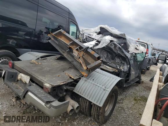 2022 Ford F-350 XL with VIN 1FT8W3DT1NEG22706, listed as a Copart auction lot 44032965 with 352,453 mi miles and Non Repairable. Bid and sale history available at DreamBid. Image 3.