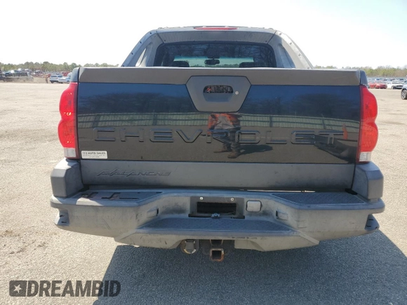 2004 Chevrolet Avalanche Z71 with VIN 3GNEK12T64G205196, listed as a Copart auction lot 54190825 with 152,076 mi miles and Salvage Title. Bid and sale history available at carsss.com. Image 6.