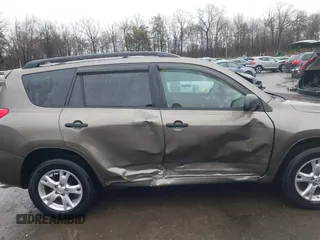 2011 Toyota RAV4 with VIN JTMBK4DV0B5099585, listed as a IAAI auction lot 41502571 with 162,850 mi miles. Bid and sale history available at carsss.com. Image 13.