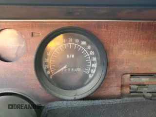 1973 Pontiac Firebird z VIN 2S87M3N110405, wystawiony jako Copart lot #84326504 z przebiegiem 22 334 mil mil oraz Szkoda całkowita • Salvage title. Historia ofert i sprzedaży dostępna na DreamBid. Obrazek 9.
