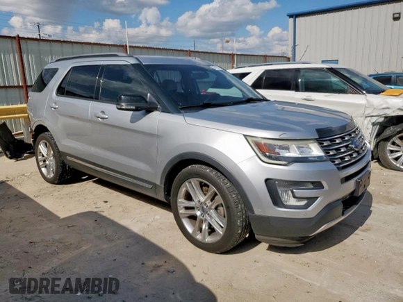 2017 Ford Explorer XLT z VIN 1FM5K7D86HGC17656, wystawiony jako Copart lot #56519135 z przebiegiem 112 156 mil mil oraz Szkoda całkowita • Salvage title. Historia ofert i sprzedaży dostępna na DreamBid. Obrazek 4.