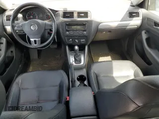 2013 Volkswagen Jetta SE with VIN 3VWDP7AJXDM281723, listed as a Copart auction lot 57235725 with 128,157 mi miles and Salvage title. Bid and sale history available at DreamBid. Image 8.