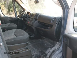 2020 Ram ProMaster Cargo with VIN 3C6URVJG0LE112638, listed as a IAAI auction lot 40284270 with 61,443 mi miles and . Bid and sale history available at carsss.com. Image 5.