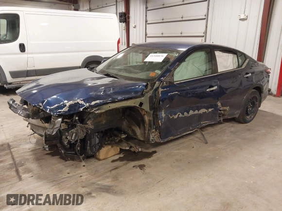 2019 Nissan Altima 2.5 S with VIN 1N4BL4BW6KC152381, listed as a IAAI auction lot 41340876 with 60,540 mi miles. Bid and sale history available at carsss.com. Image 2.