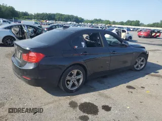 2014 BMW 3 Series 328i xDrive z VIN WBA3B5C59EF959006, wystawiony jako Copart lot #62296025 z przebiegiem Nie podano mil oraz Szkoda całkowita • Salvage title. Historia ofert i sprzedaży dostępna na DreamBid. Obrazek 3.