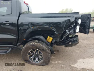 2024 Chevrolet Colorado 4WD ZR2 with VIN 1GCPTFEK4R1270553, listed as a IAAI auction lot 42208616 with 3,700 mi miles and . Bid and sale history available at DreamBid. Image 17.