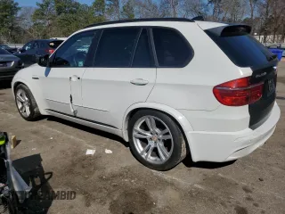 2012 BMW X5 M with VIN 5YMGY0C51CLK27397, listed as a Copart auction lot 48947555 with 0 mi miles and Salvage Title. Bid and sale history available at carsss.com. Image 2.