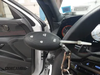 2025 Hyundai Elantra N Line z VIN KMHLR4DF6SU867998, wystawiony jako IAAI lot #41814806 z przebiegiem 4 892 mil mil oraz . Historia ofert i sprzedaży dostępna na DreamBid. Obrazek 11.