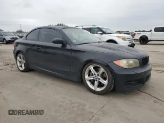 2008 BMW 1 Series 135i with VIN WBAUC73528VF24306, listed as a Copart auction lot 70199854 with 195,564 mi miles and Salvage Title. Bid and sale history available at carsss.com. Image 4.