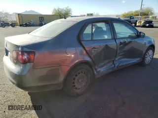 2010 Volkswagen Jetta S z VIN 3VWJZ7AJ6AM079244, wystawiony jako Copart lot #82582314 z przebiegiem 122 617 mil mil oraz Szkoda całkowita • Salvage title. Historia ofert i sprzedaży dostępna na DreamBid. Obrazek 3.