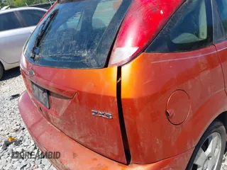 2005 Ford Focus S with VIN 3FAFP37N85R113281, listed as a IAAI auction lot 42037187 with Not Provided miles and . Bid and sale history available at carsss.com. Image 6.