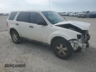 2011 Ford Escape XLS z VIN 1FMCU9C71BKC61705, wystawiony jako Copart lot #53281065 z przebiegiem 206 804 mil mil oraz Szkoda całkowita • Salvage title. Historia ofert i sprzedaży dostępna na DreamBid. Obrazek 4.