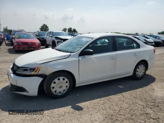 2013 Volkswagen Jetta S with VIN 3VW2K7AJ6DM282129, listed as a Copart auction lot 62645345 with 140,437 mi miles and Salvage title. Bid and sale history available at DreamBid. Image 1.