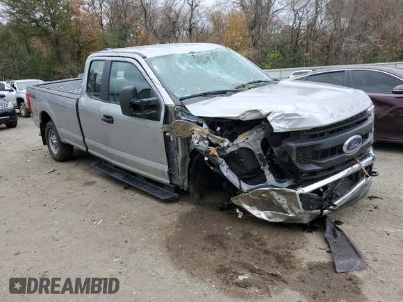 2021 Ford F-350 z VIN 1FT8X3BNXMEE09236, wystawiony jako Copart lot #79728943 z przebiegiem 29 675 mil mil oraz Szkoda całkowita • Salvage title. Historia ofert i sprzedaży dostępna na DreamBid. Obrazek 4.