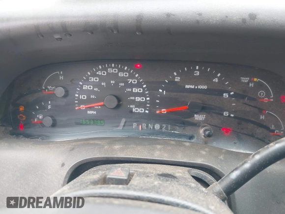 2003 Ford F-250 XL z VIN 1FTNX21L73EB63953, wystawiony jako IAAI lot #42117748 z przebiegiem 165 378 mil mil oraz . Historia ofert i sprzedaży dostępna na DreamBid. Obrazek 7.