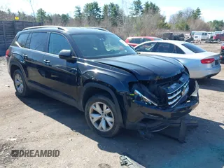 2018 Volkswagen Atlas SE with VIN 1V2DP2CA9JC599623, listed as a IAAI auction lot 42065906 with Not provided miles and . Bid and sale history available at DreamBid. Image 1.