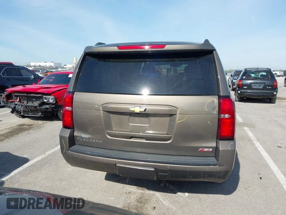 2016 Chevrolet Suburban LT z VIN 1GNSKHKC2GR289761, wystawiony jako IAAI lot #42086912 z przebiegiem 247 791 mil mil oraz . Historia ofert i sprzedaży dostępna na DreamBid. Obrazek 16.