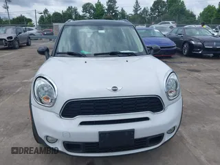 2014 MINI Countryman S z VIN WMWZC5C57EWP38396, wystawiony jako IAAI lot #42400771 z przebiegiem 147 302 mil mil oraz . Historia ofert i sprzedaży dostępna na DreamBid. Obrazek 6.