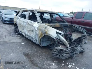 2020 Ford Explorer XLT z VIN 1FMSK7DH8LGB05002, wystawiony jako IAAI lot #41300736 z przebiegiem Nie podano mil oraz . Historia ofert i sprzedaży dostępna na DreamBid. Obrazek 1.
