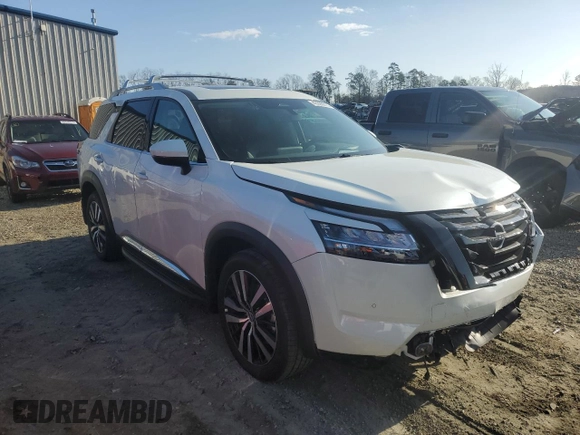 2024 Nissan Pathfinder Platinum z VIN 5N1DR3DK2RC270990, wystawiony jako Copart lot #42696615 z przebiegiem 5 662 mil mil oraz Szkoda całkowita • Salvage title. Historia ofert i sprzedaży dostępna na DreamBid. Obrazek 4.