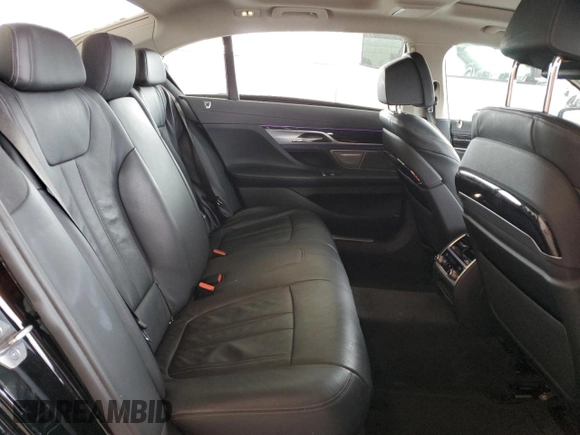 2022 BMW 7 Series 740i xDrive z VIN WBA7T4C05NCH91186, wystawiony jako Copart lot #89174565 z przebiegiem 33 032 mil mil oraz Szkoda całkowita • Salvage title. Historia ofert i sprzedaży dostępna na DreamBid. Obrazek 10.