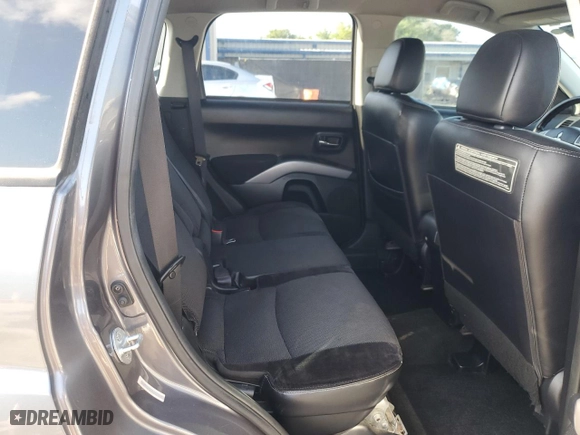 2010 Mitsubishi Outlander SE with VIN JA4AS3AW6AZ018626, listed as a Copart auction lot 51621035 with 184,953 mi miles and Salvage Title. Bid and sale history available at carsss.com. Image 11.