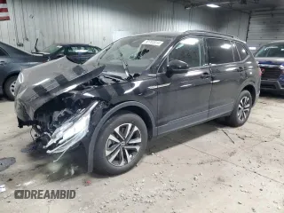 2024 Volkswagen Tiguan S with VIN 3VVFB7AX3RM138720, listed as a Copart auction lot 82703014 with 2,425 mi miles and Salvage Title. Bid and sale history available at DreamBid. Image 1.