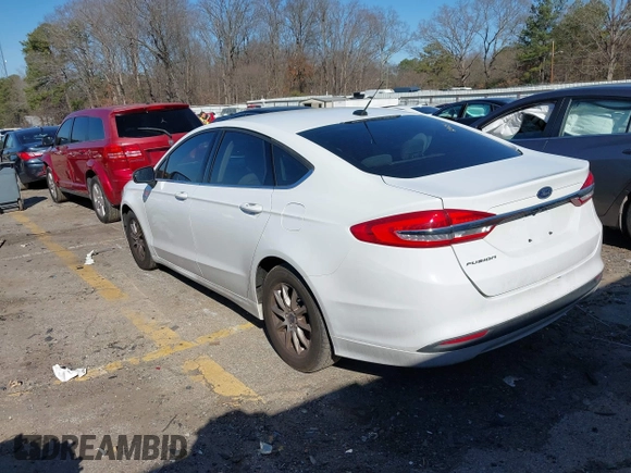 2018 Ford Fusion S with VIN 3FA6P0G76JR270334, listed as a IAAI auction lot 41490738 with 98,920 mi miles. Bid and sale history available at carsss.com. Image 3.