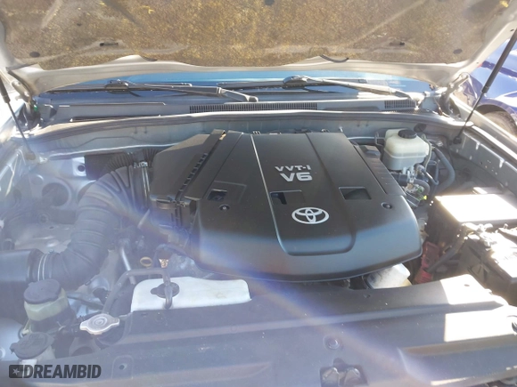 2005 Toyota 4Runner SR5 with VIN JTEZU14R258028882, listed as a IAAI auction lot 41745577 with 251,256 mi miles. Bid and sale history available at carsss.com. Image 10.
