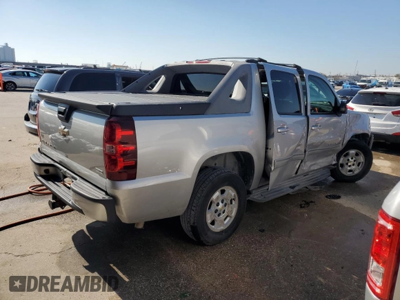 2011 Chevrolet Avalanche LS with VIN 3GNMCEE0XBG121414, listed as a Copart auction lot 47213405 with 143,289 mi miles and Salvage Title. Bid and sale history available at carsss.com. Image 3.