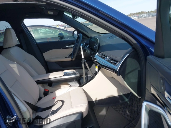 2025 BMW X1 xDrive28i z VIN WBX73EF01S5110817, wystawiony jako IAAI lot #41991160 z przebiegiem 1 287 mil mil oraz . Historia ofert i sprzedaży dostępna na DreamBid. Obrazek 5.
