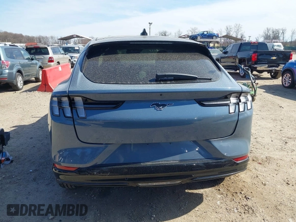 2023 Ford Mustang Mach-E Premium z VIN 3FMTK3SU3PMA65341, wystawiony jako IAAI lot #41747617 z przebiegiem 3 430 mil mil oraz . Historia ofert i sprzedaży dostępna na DreamBid. Obrazek 16.
