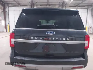 2024 Ford Expedition XLT with VIN 1FMJU1J85REA58605, listed as a IAAI auction lot 41997672 with 37,336 mi miles. Bid and sale history available at carsss.com. Image 17.