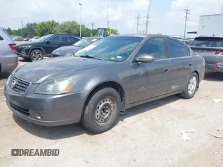 2006 Nissan Altima 2.5 S with VIN 1N4AL11D26C238691, listed as a IAAI auction lot 42085537 with 237,816 mi miles. Bid and sale history available at carsss.com. Image 2.