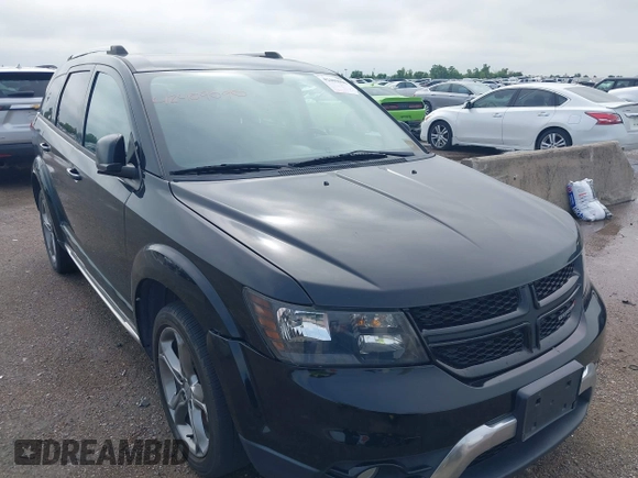 2017 Dodge Journey Crossroad Plus z VIN 3C4PDCGGXHT590777, wystawiony jako IAAI lot #42409090 z przebiegiem 139 219 mil mil oraz . Historia ofert i sprzedaży dostępna na DreamBid. Obrazek 6.