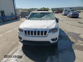 2019 Jeep Cherokee Latitude Plus with VIN 1C4PJLLB4KD340273, listed as a Copart auction lot 48547855 with 68,978 mi miles and Non Repairable. Bid and sale history available at carsss.com. Image 14.