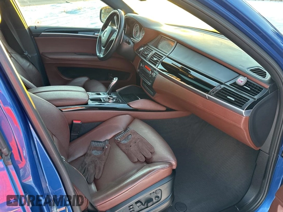 2013 BMW X6 M with VIN 5YMGZ0C57DLL29849, listed as a Copart auction lot 86665844 with 117,000 mi miles and Clean Title. Bid and sale history available at carsss.com. Image 5.