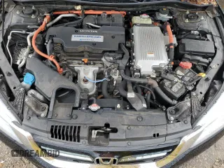 2014 Honda Accord Touring z VIN 1HGCR6F70EA004997, wystawiony jako Copart lot #80052844 z przebiegiem 165 111 mil mil oraz Czysty tytuł • Clean title. Historia ofert i sprzedaży dostępna na DreamBid. Obrazek 12.